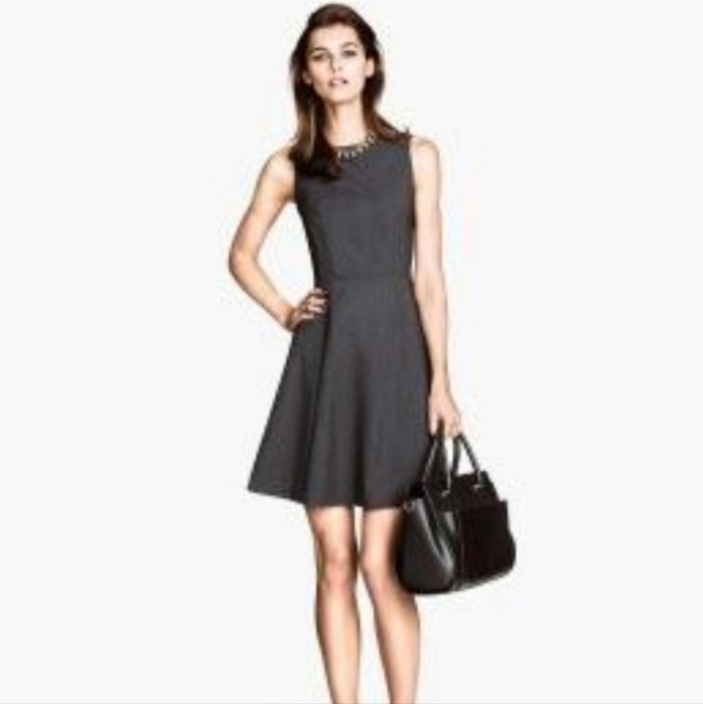 H&M Dark Grey Sleeveless Fit & Flare Lined Dress Women's Size 4 Round Neck EUC